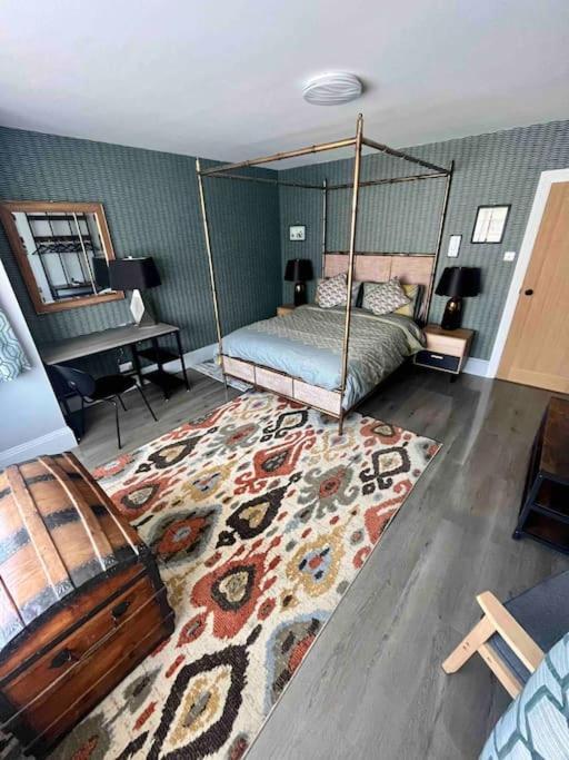 Spacious Semi-Detached Southsea House, Free Parking On Drive Portsmouth Eksteriør billede