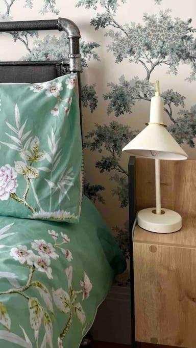Spacious Semi-Detached Southsea House, Free Parking On Drive Portsmouth Eksteriør billede
